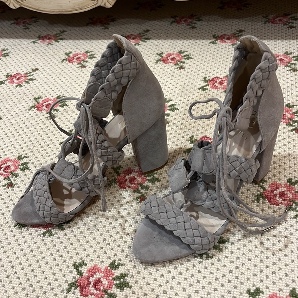 Raye Braided Grey Heel - Picture 3 of 6